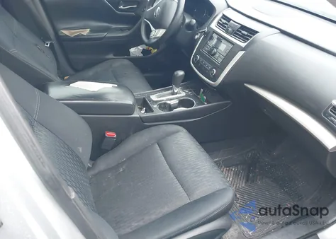 2016 Nissan Altima 2.5/2.5 S/2.5 Sl/2.5 Sr/2.5 Sv из США, поврежденный, VIN 1N4AL3AP7GC249760